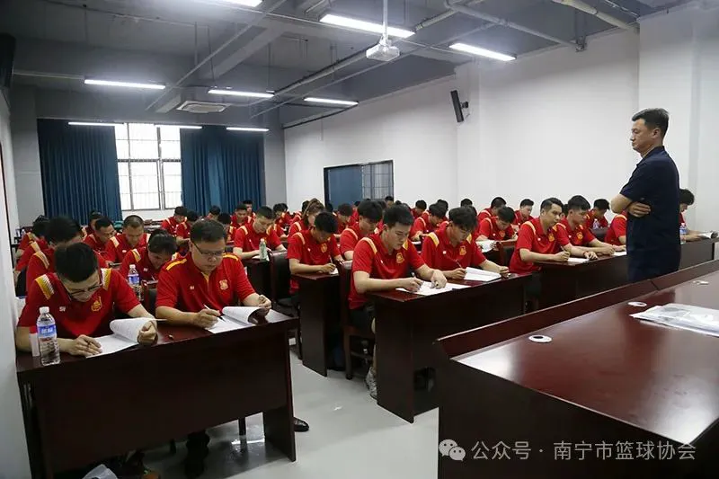 职业篮球运动员的试训经验分享_0